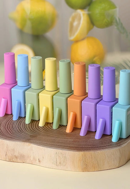 Express your mood with vibrant, long-lasting color.