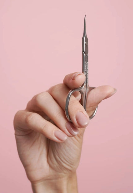 From pushers to scissors — everything a true pro needs.