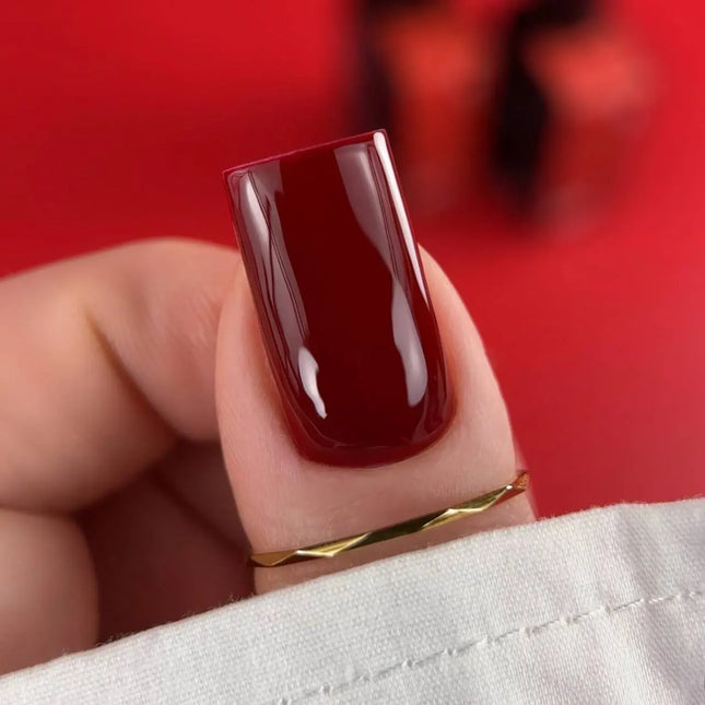 BIBLIOTEKA Βερνίκι Gel №045 Wine 10ml - Κόκκινο με χρώμα δαμάσκηνου