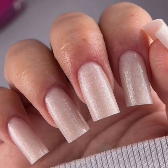 Edlen Top Crystal UV with silver shimmer 9ml