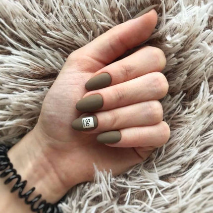Gel Polish Desire №122 γκριζοκαφέ 8ml KARO