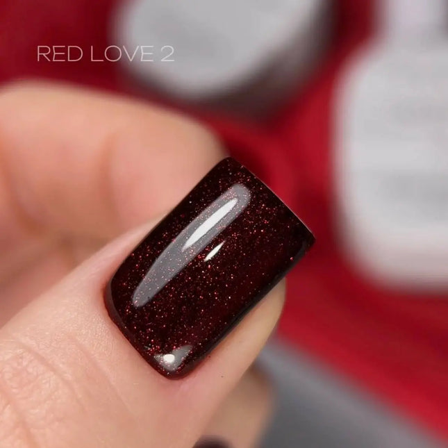 Ημιμόνιμο βερνίκι Saga Love Red №2 Shimmer 10ml