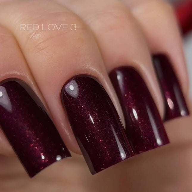 Ημιμόνιμο βερνίκι Saga Love Red №3 Shimmer Μπορντό 10 ml