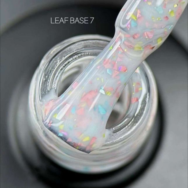 Saga Παλτό βάσης Leaf №07 γαλακτώδες με χρωματιστό φύλλο 9ml