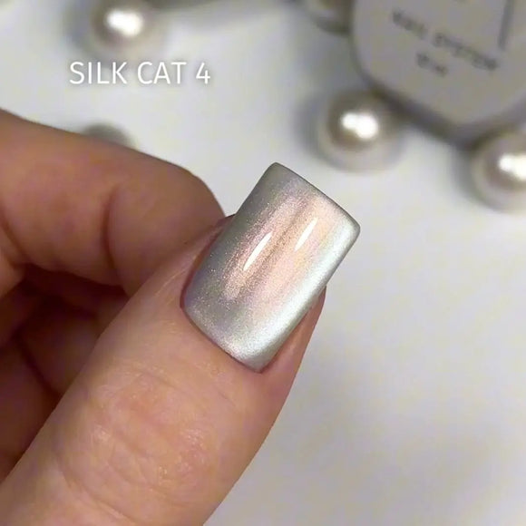 Saga Cat Eye Silk №4 with Copper powder effect 10ml