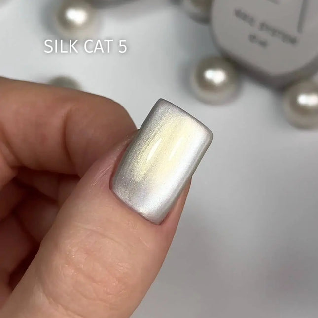 Saga Cat Eye Silk №5 με εφέ χρυσής σκόνης 10ml
